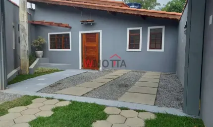 Chácara à venda em arujá-sp, jardim das cerejeiras, 3 quartos, 1 suíte, 1 sala, 2 banheiros, 3 vagas de garagem, 100m².