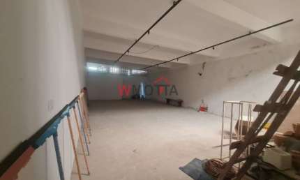 Salão Comercial à Venda em Poá-SP, Bairro Centro - 1 Sala, 1 Banheiro, 266m² de Área