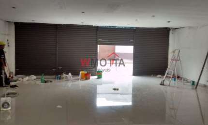 Galpão Comercial à Venda no Centro de Mogi das Cruzes-SP  1 Sala, 2 Banheiros, 3 Vagas de Garagem  187,95 m² de Área