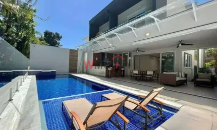 Imperdível Casa de alto padrão à Venda em Riviera-SP, São Lourenço: 5 Quartos, 4 Suítes, 1 Sala, 5 Banheiros, 4 Vagas de Garagem, 367m²!