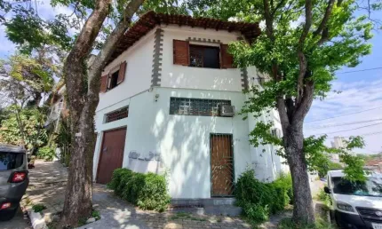 Casa com 3 quartos à venda na Rua Atílio Pioli, 97, Vila das Mercês, São Paulo