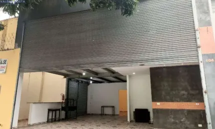 Casa comercial com 2 salas para alugar na Rua Nhu Guaçu, 104, Campo Belo, São Paulo