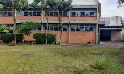 Barracão / Galpão / Depósito com 5 salas para alugar na Presidente Kenedy, 4033, Centro, Osasco