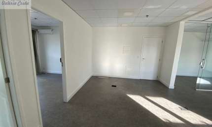 Sala comercial com 5 salas para alugar na Rua Doutor Alfredo de Castro, 200, Barra Funda, São Paulo