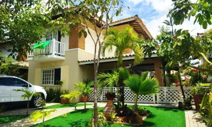 Casa em Condomínio para Venda em Salvador, Itapuã, 5 dormitórios, 2 suítes, 5 banheiros, 2 vagas