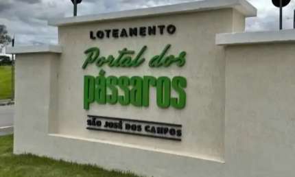 Portal dos Pássaros - Casa Térrea de esquina  à Venda