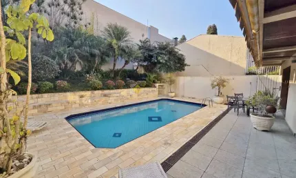 Casa com 5 quartos à venda na Rua Doutor Alcides Vieira Arco-Verde, 483, Guabirotuba, Curitiba, 370 m2 por R$ 1.689.000