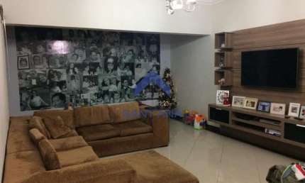 Casa com 3 quartos à venda na Rua Edy Santana de Freitas, 144, Jardim Independência, Taubaté por R$ 698.000