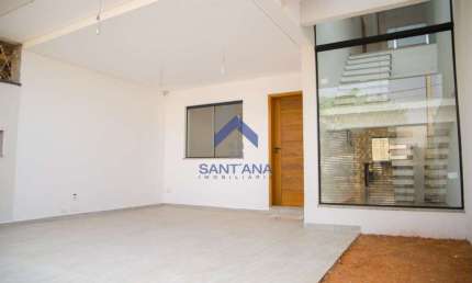Casa com 3 quartos à venda na Avenida Alberto Winther de Araújo, 226, Jardim Oasis, Taubaté por R$ 640.000