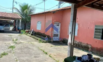 Casa com 4 quartos à venda na Estados Unidos, 170, Jardim das Nações, Taubaté por R$ 1.060.000