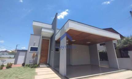 Casa em condomínio fechado com 3 quartos à venda na Rua Guimarães Rosa, 2, Castelos, Tremembé por R$ 1.190.000