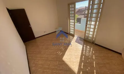 Casa com 4 quartos à venda na Sargento José de Azevedo, 87, Esplanada Independência, Taubaté por R$ 375.000
