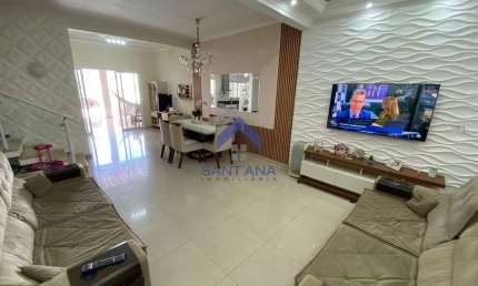 Casa com 3 quartos à venda na Benedicto de Alvarenga, 260, Santa Helena, Taubaté por R$ 650.000