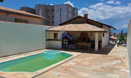 Casa com 3 quartos à venda na Rua dos Andradas, 407, Monte Belo, Taubaté por R$ 990.000