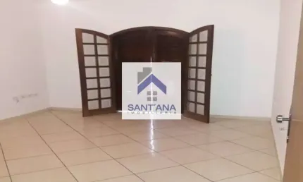 Casa com 4 quartos à venda na R. Dra. Lenilda Soares da Silva Bianchi, --, Granja Daniel, Taubaté por R$ 689.000