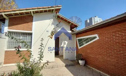 Casa com 3 quartos à venda na Irmã Luísa Basília, 280, Vila Jaboticabeira, Taubaté por R$ 550.000
