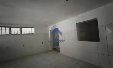 Casa com 1 quarto para alugar na Rua Monsenhor Siqueira, 213, Centro, Taubaté por R$ 2.000