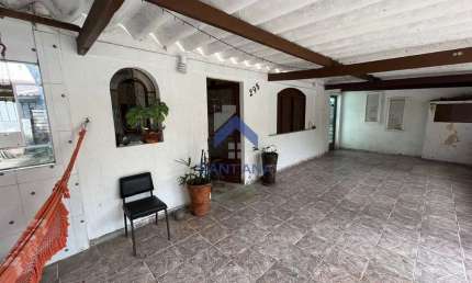 Casa com 3 quartos à venda na Avenida Santa Terezinha, 295, Barranco, Taubaté por R$ 372.400
