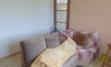 Casa com 2 quartos à venda na Rua Gilma Motta de Almeida, 26, São Gonçalo, Taubaté por R$ 240.000