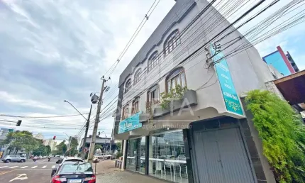 APARTAMENTO COM 3 DORMITÓRIOS, MOBILIADO NO CENTRO DE CASCAVEL.