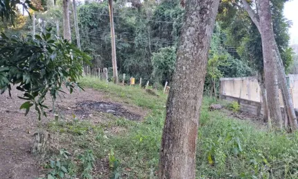 Terreno com Lago e Boa Topografia Próximo ao Hotel Unique Garden! 180mil