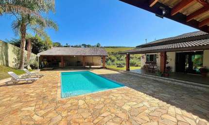 Exclusividade! Chácara à Venda em Piracaia/SP - Condomínio, por R$780.000!