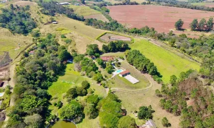 Lindo Sítio com 44.000mts à venda em Atibaia/SP - Mobiliado!