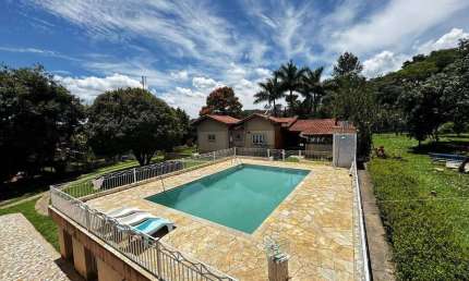 Chácara Plana à venda em Mairiporã/SP com 3.180m² - Completa em Lazer!