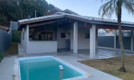Casa de campo em atibaia 10min do centro e rod.fernão dias 950mil financia!