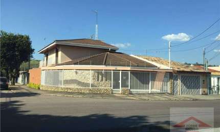 Casa comercial ou  à venda de 258 m2 , Vila Liberdade, Jundiaí.