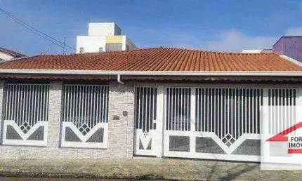 Casa com 3 dormitórios à venda, 200 m² por R$ 980.000,00 - Vila Arens - Jundiaí/SP