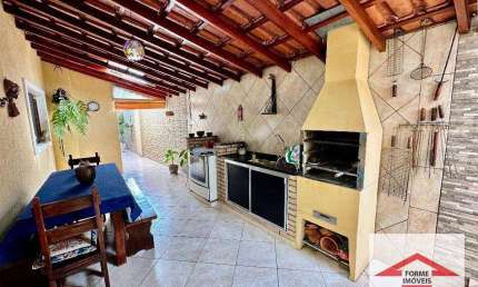 Casa com 3 dormitórios à venda, 184 m² por R$ 765.000 - Jardim Danúbio - Jundiaí/SP