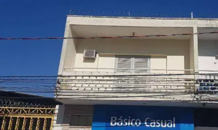 Casa comercial (parte superior de loja) já adaptada para escritório/clinica  para alugar por R$ 2.600,00 com  130 m² no Centro de Jundiaí.