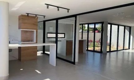 Casa com 4 suítes à venda, 290 m² condomínio brisas jundiaí  por r$ 3.150.000 - jardim samambaia - jundiaí/sp.