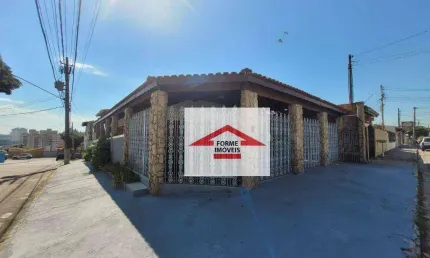 Casa térrea com 3 quartos, sendo 1 suíte - Edícula - à venda, 270 m² por R$ 1.540.000 - Retiro - Jundiaí/SP