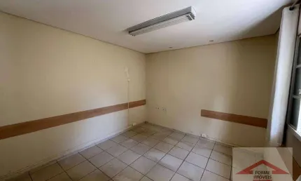 Casa COMERCIAL com 140 m² para alugar por R$ 2.500/mês - Jardim Primavera - Jundiaí/SP.