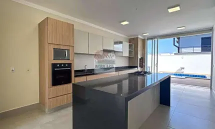 Casa Térrea com 3 suítes, à Venda, em condomínio Royal Garden em Paulínia -SP