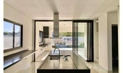 Casa com 3 dormitórios à venda, 261 m² por R$ 3.250.000,00 - Jardim Samambaia - Jundiaí/SP