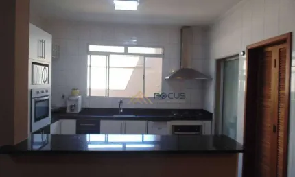 Casa com 3 dormitórios à venda, 134 m² por R$ 915.000,00 - Parque da Represa - Jundiaí/SP