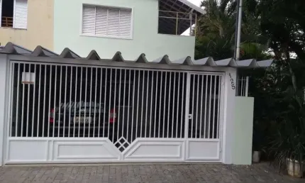 Sobrado com 3 dormitórios à venda, 129 m² por R$ 450.000 - Jardim Leila - Guarulhos/SP