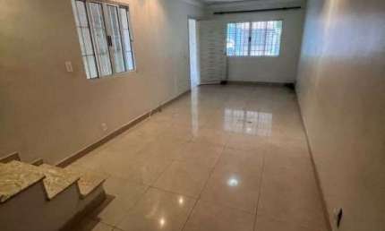Sobrado com 3 dormitórios à venda, 253 m² por R$ 580.000,00 - Jardim Rosa de Franca - Guarulhos/SP