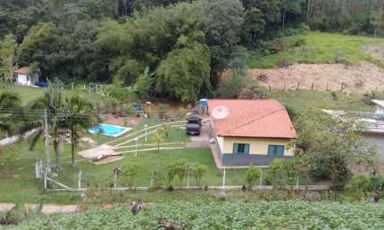 Chácara com 2 dormitórios à venda, 1000 m² por R$ 350.000,00 - Ferreiras - Nazaré Paulista/SP