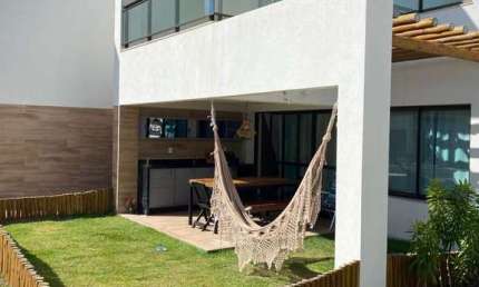Itacimirim, Unique Beach House  à Venda, 2/4, Podendo Ser Revertido Para 3/4, 107m2, Mobiliado, Bahia.