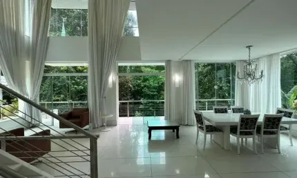 CASA À VENDA, 04 SUÍTES, 494m2,  EM ALPHAVILLE 1,       SALVADOR/BA.