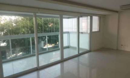 Apartamento com 4 quartos para alugar na Avenida General San Martin, Leblon, Rio de Janeiro, 200 m2 por R$ 18.000