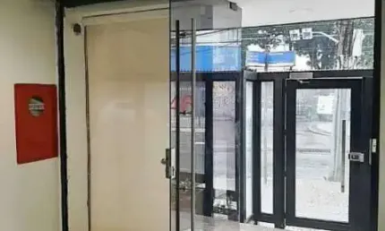 Prédio com 3 salas para alugar na Rua Ipiranga, Laranjeiras, Rio de Janeiro, 265 m2 por R$ 24.000
