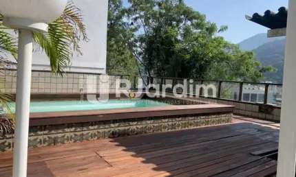 Casa em condomínio fechado com 5 quartos à venda na Rua Casuarina, Humaitá, Rio de Janeiro, 563 m2 por R$ 5.000.000