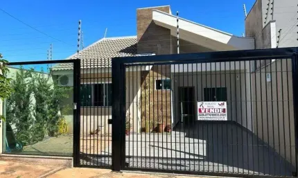 VENDA | Casa, com 5 quartos em Jardim Pilar, Maringá