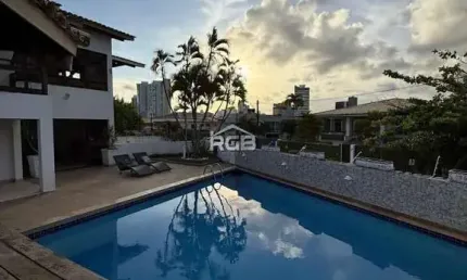 Casa 5 suítes Piscina Privativa no Itaigara R$ 2.700.000,00