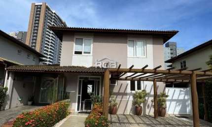 Maravilhosa Casa 4/4 com suítes em Piatã R$ 2.500.000,00